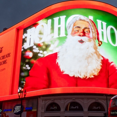 Coca-Cola presents virtual snow globes in immersive AI DOOH experience