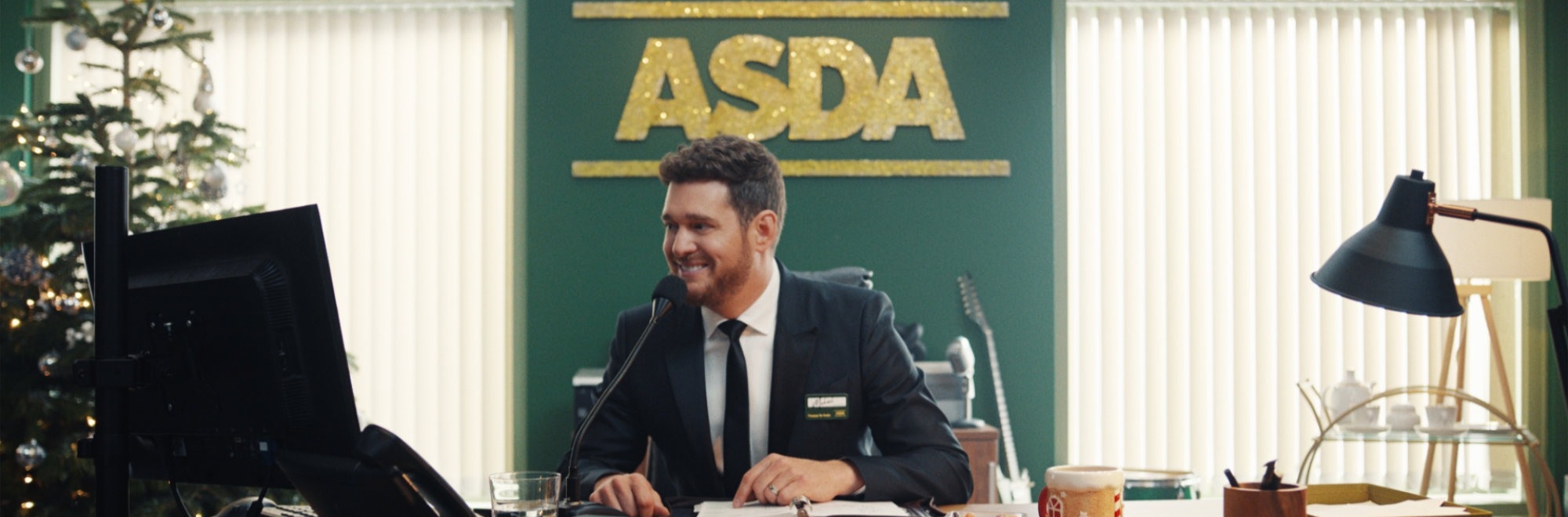 From stage to supermarket aisle, Asda's Christmas AD sees superstar Michael  Bublé in a new role