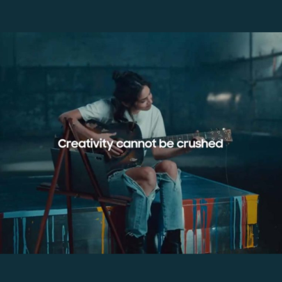 Samsung ‘crushes’ the competition by mocking Apple