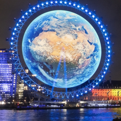 Samsung transforms the London skyline with spectacular projection show